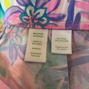 Lilly Pulitzer shorts. Stretchy waist. EUC. Very comfortable.